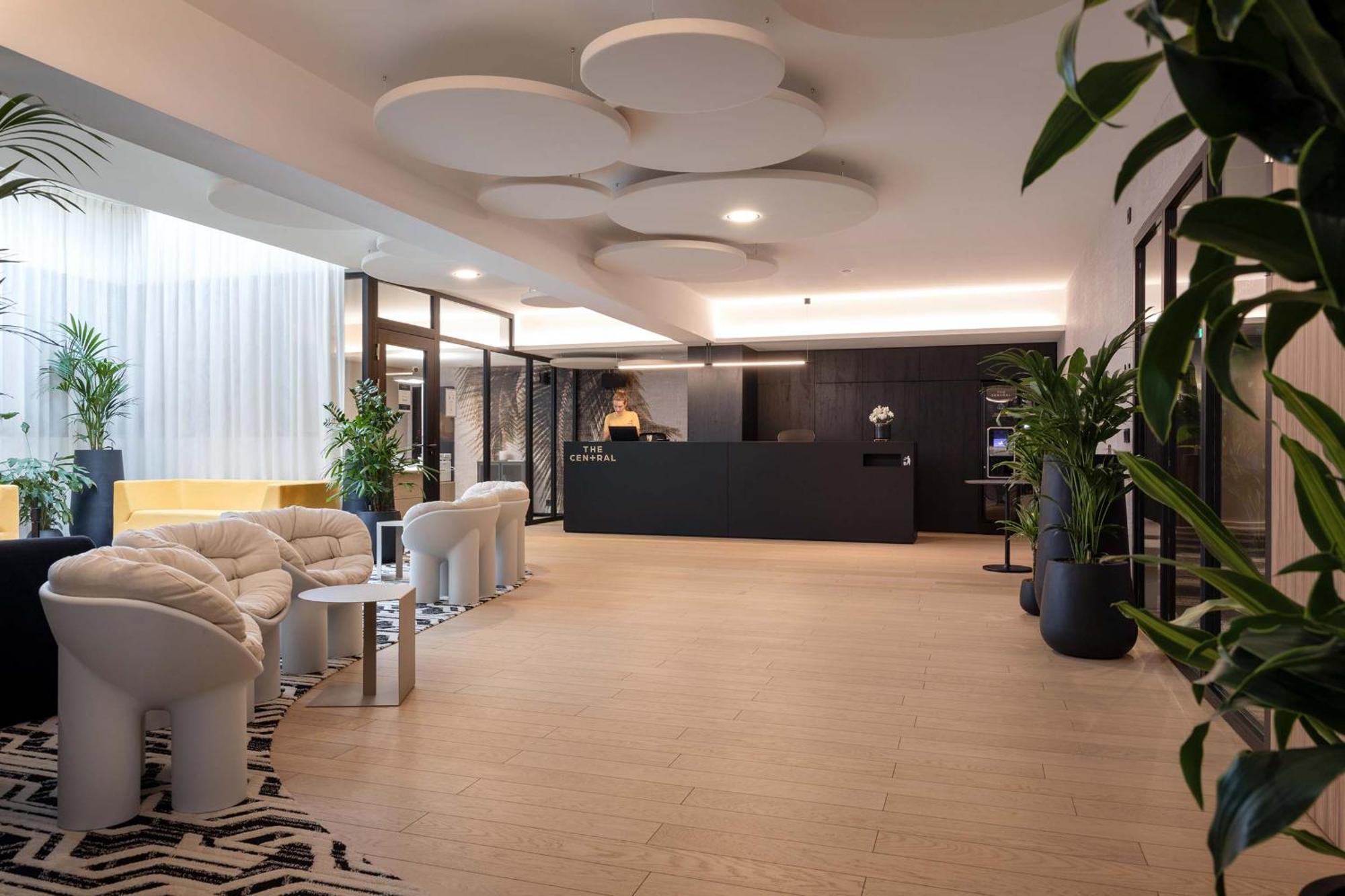 The Central Kirchberg - Smart Aparthotel Люксембург Екстериор снимка