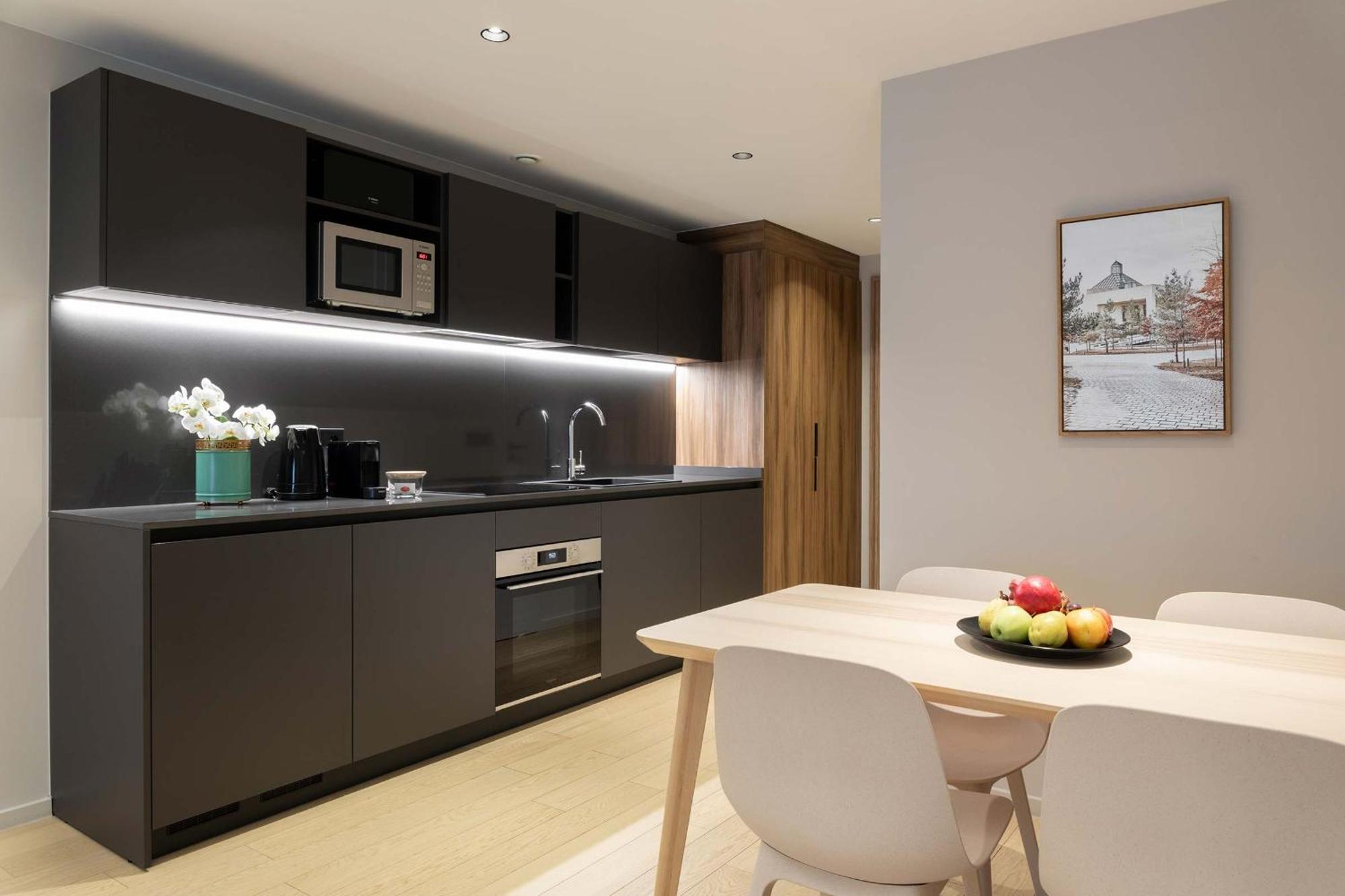 The Central Kirchberg - Smart Aparthotel Люксембург Екстериор снимка