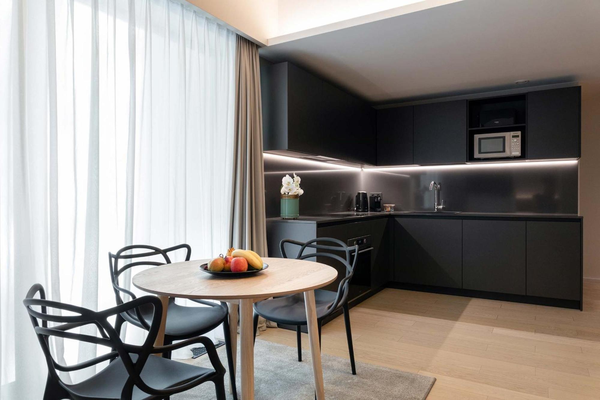 The Central Kirchberg - Smart Aparthotel Люксембург Екстериор снимка